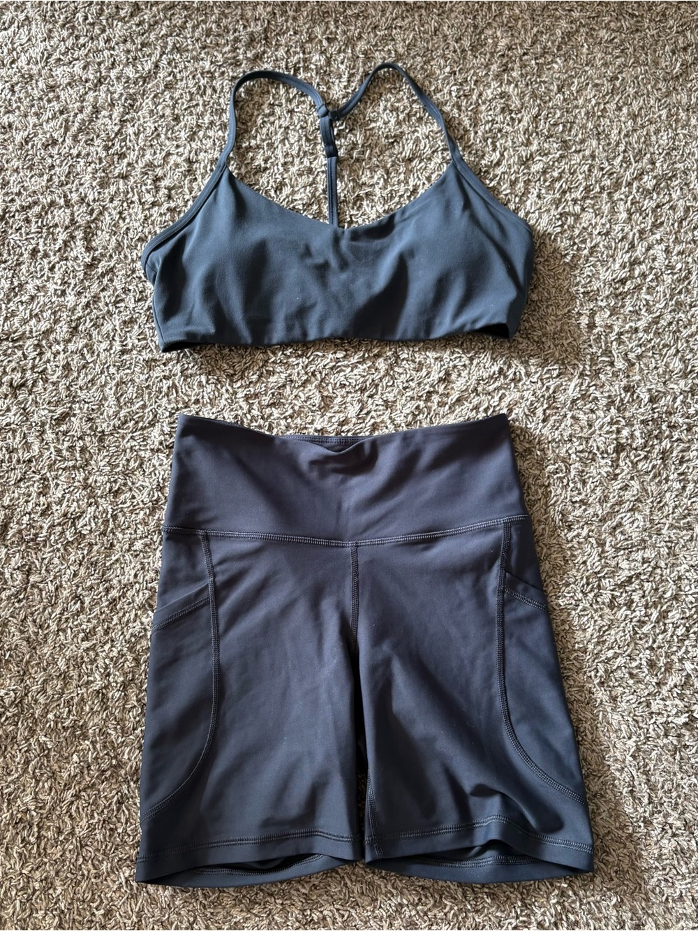 Old Navy Sports Bra and High-Waist Bike Shorts Set